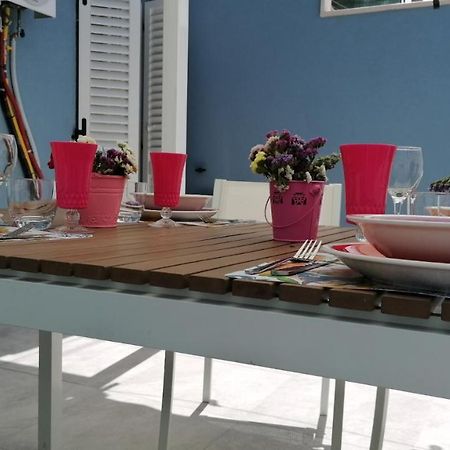 צ'יביטאנובה מארקה Retroscena Apartment In Centro מראה חיצוני תמונה