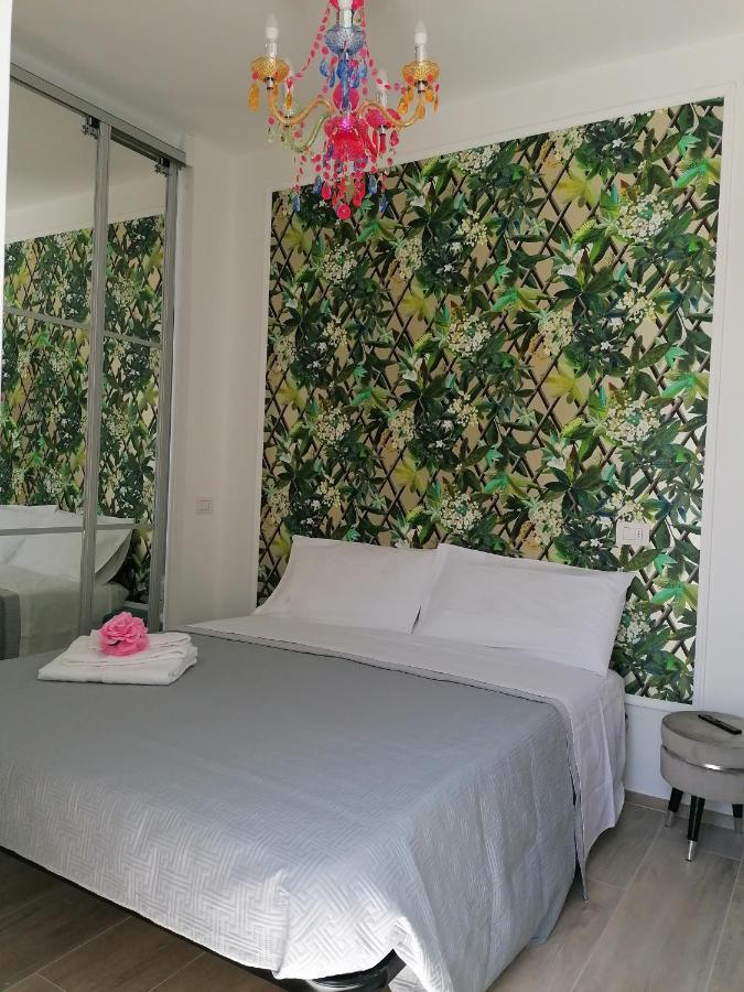 צ'יביטאנובה מארקה Retroscena Apartment In Centro מראה חיצוני תמונה