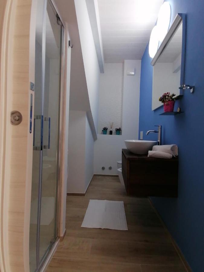 צ'יביטאנובה מארקה Retroscena Apartment In Centro מראה חיצוני תמונה