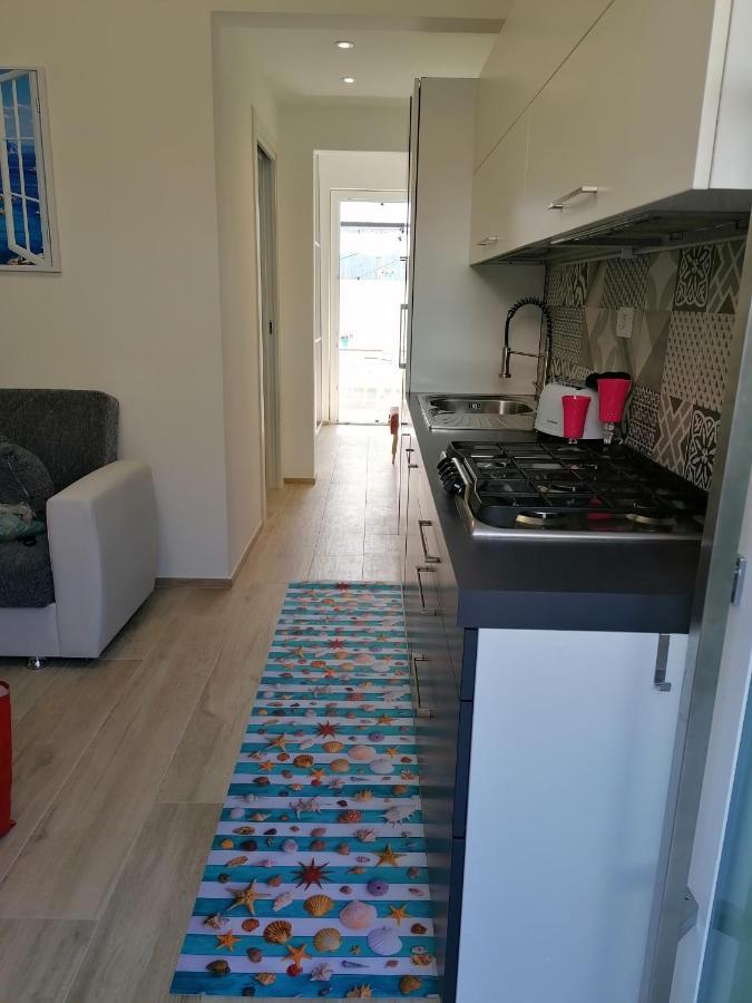 צ'יביטאנובה מארקה Retroscena Apartment In Centro מראה חיצוני תמונה