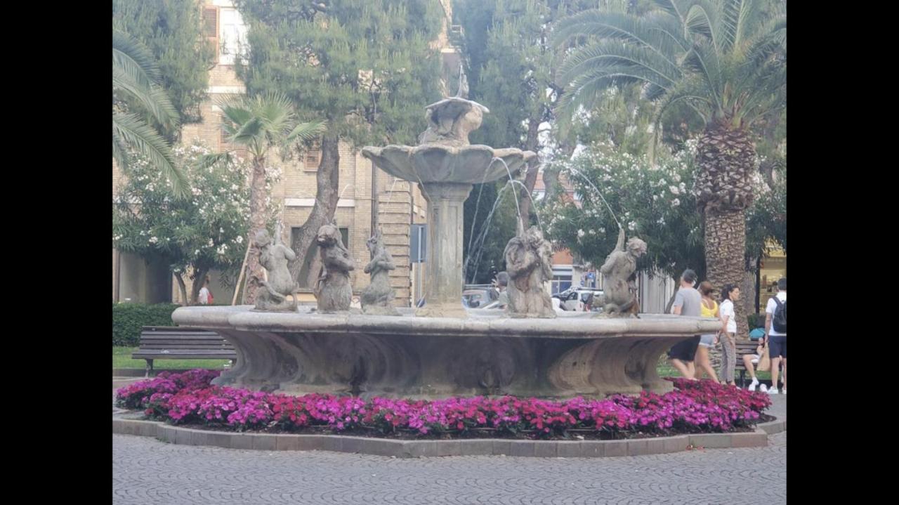 צ'יביטאנובה מארקה Retroscena Apartment In Centro מראה חיצוני תמונה